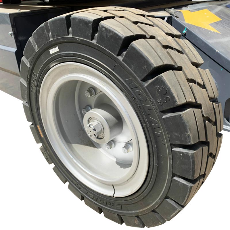 Diesel engine crank arm aerial work vehicle