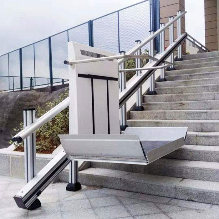 Crossbar barrier free lifting platform according